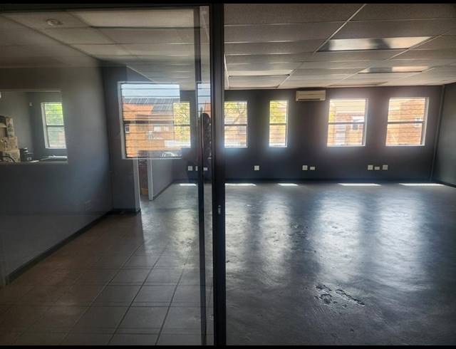 OFFICE PROPERTY TO RENT IN WELTEVREDEN PARK